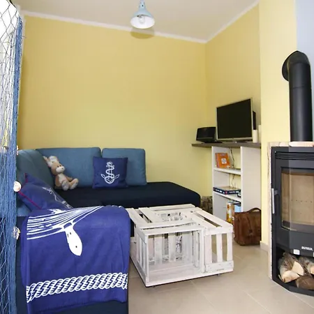 Holiday home Mein Ankerplatz In Zirchow, Cleaning Included *